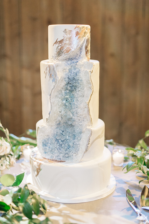 geode wedding cake 5